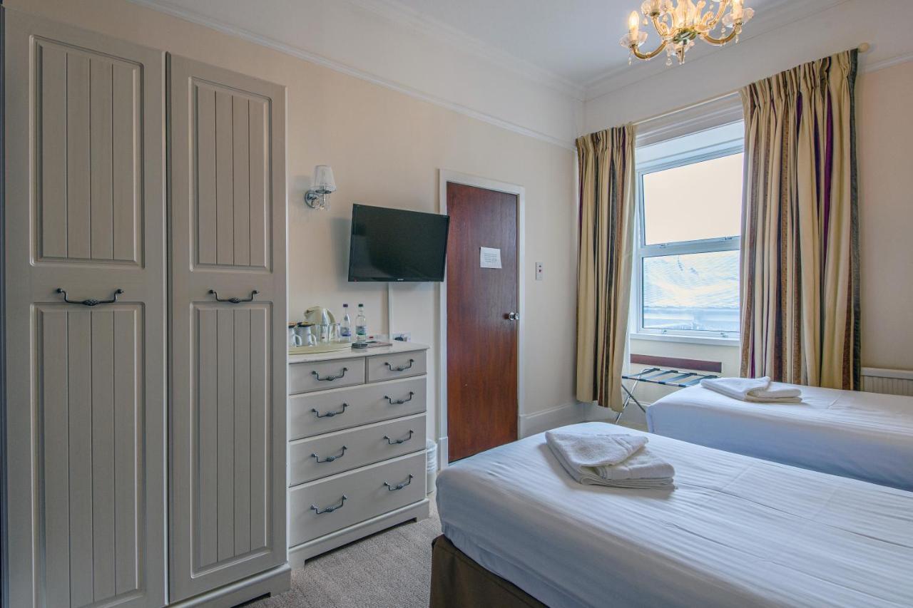 The Portland Hotel Lybster Екстериор снимка